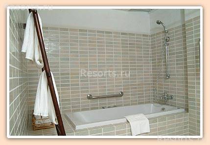 Iyara Beach Hotel & Plaza 12